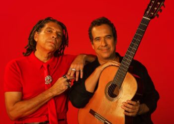 Marcos Sacramento e Zé Paulo Becker reavivam afrosambas, após 60 anos, em álbum com grandes vozes e violões